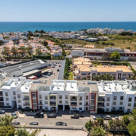 Apartamento T2 Eucalipto 2A Olhos de Agua  Exterior photo