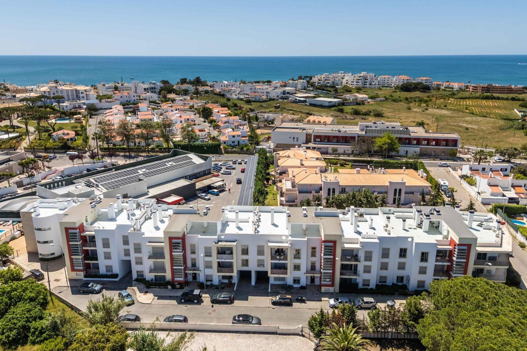 Apartamento T2 Eucalipto 2A Olhos de Agua  Exterior photo